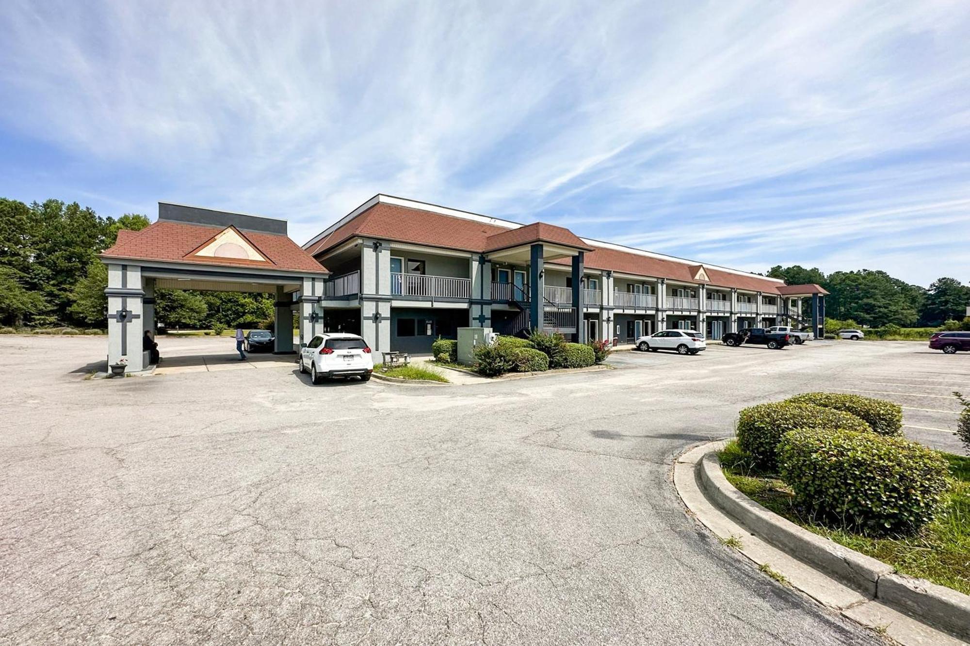Executive Inn Ridgeway I-77 エクステリア 写真