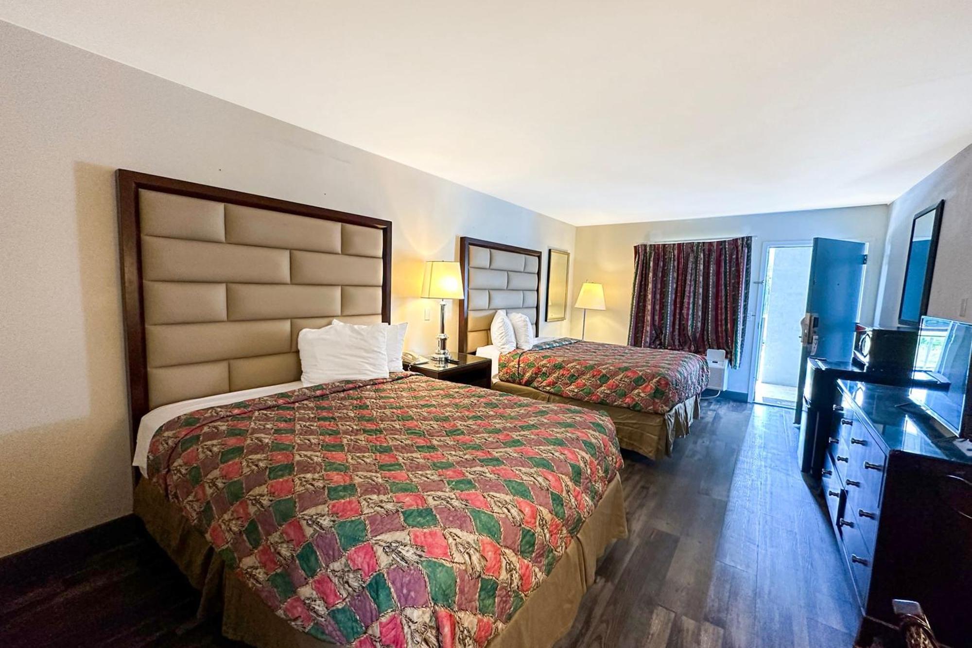 Executive Inn Ridgeway I-77 エクステリア 写真