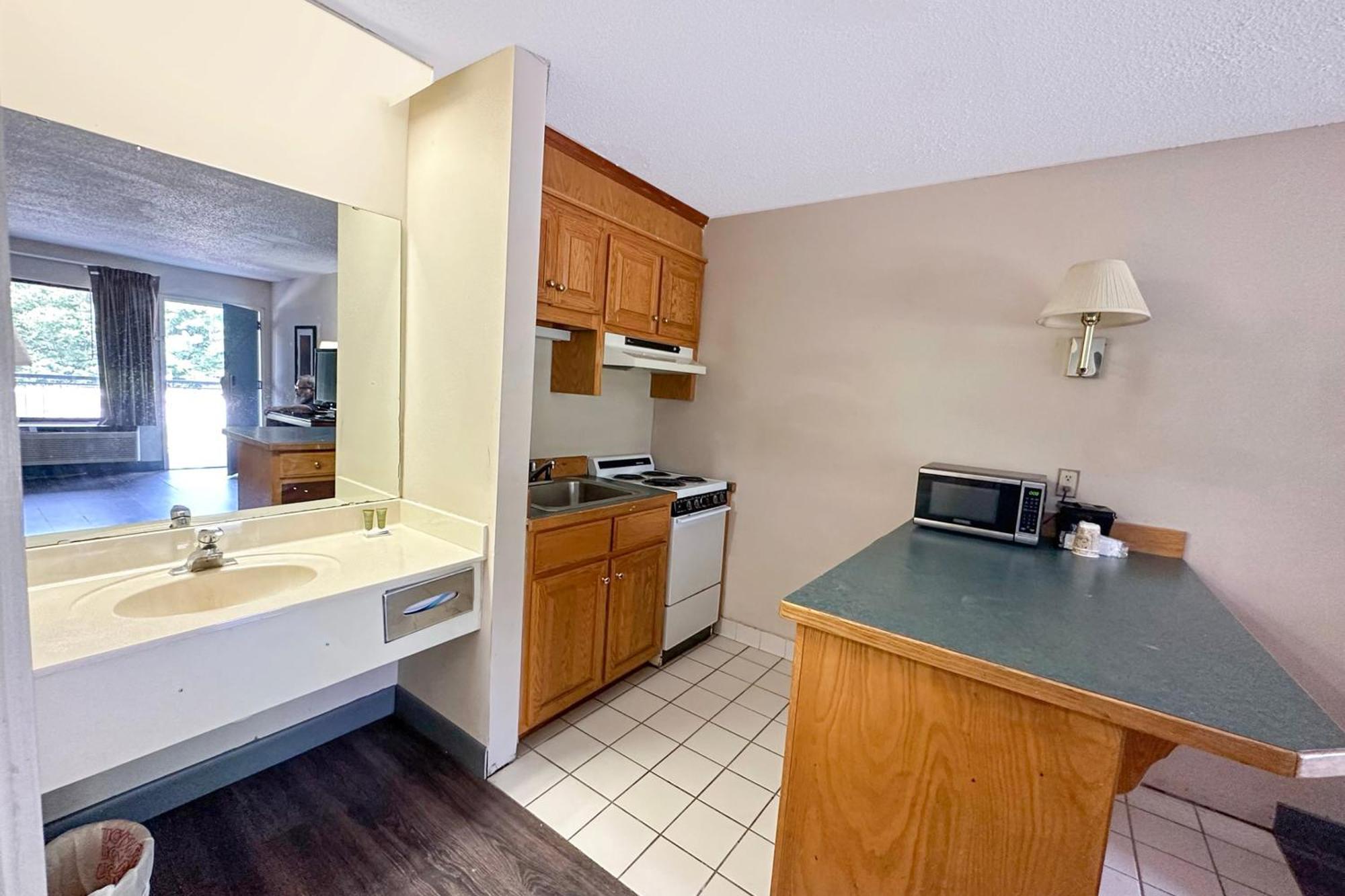 Executive Inn Ridgeway I-77 エクステリア 写真